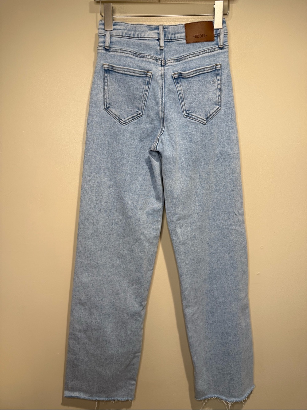 Hidden Jeans The Tracey High Rise Straight Jean light wash